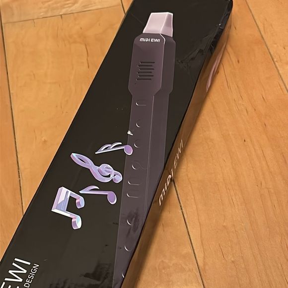 Digital Touch MIDI Saxophone - MicroUSB Rechargeable, Black - Picture 6 of 10